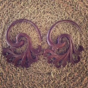 Size 9 Gauge Wooden Plugs